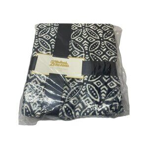 Zealand Cozy Blanket 50” x 60” Blue Floral